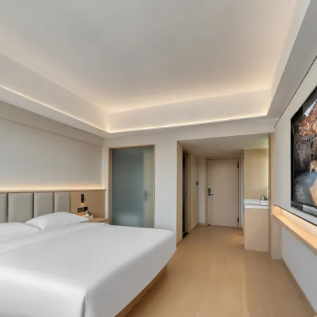 Luoping Hotel
