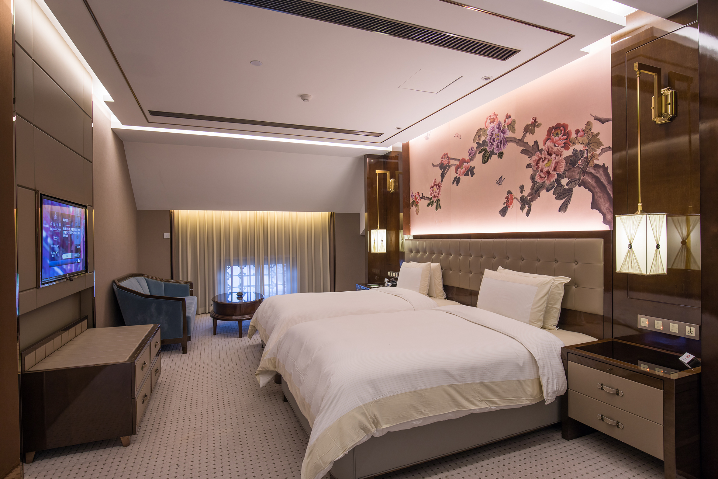 Royal Garden Hotel Shanghai花园复式套房