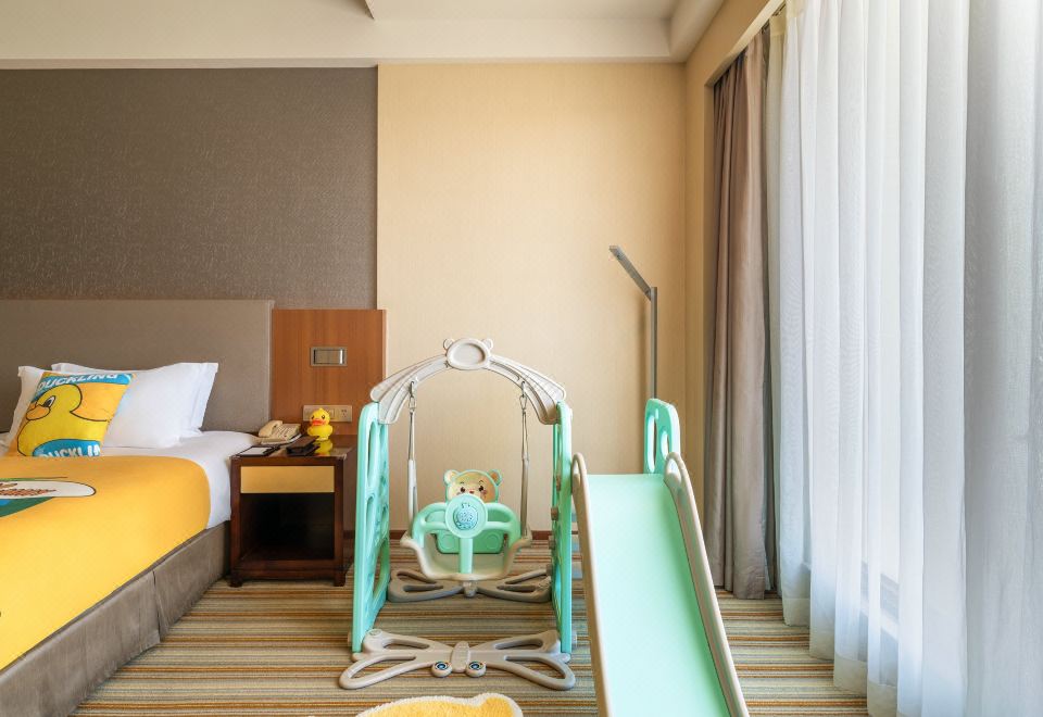 亲子双床房