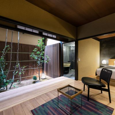 羊羹　デラックスキングサイズベッドルーム Nazuna 京都 御所 クーポン