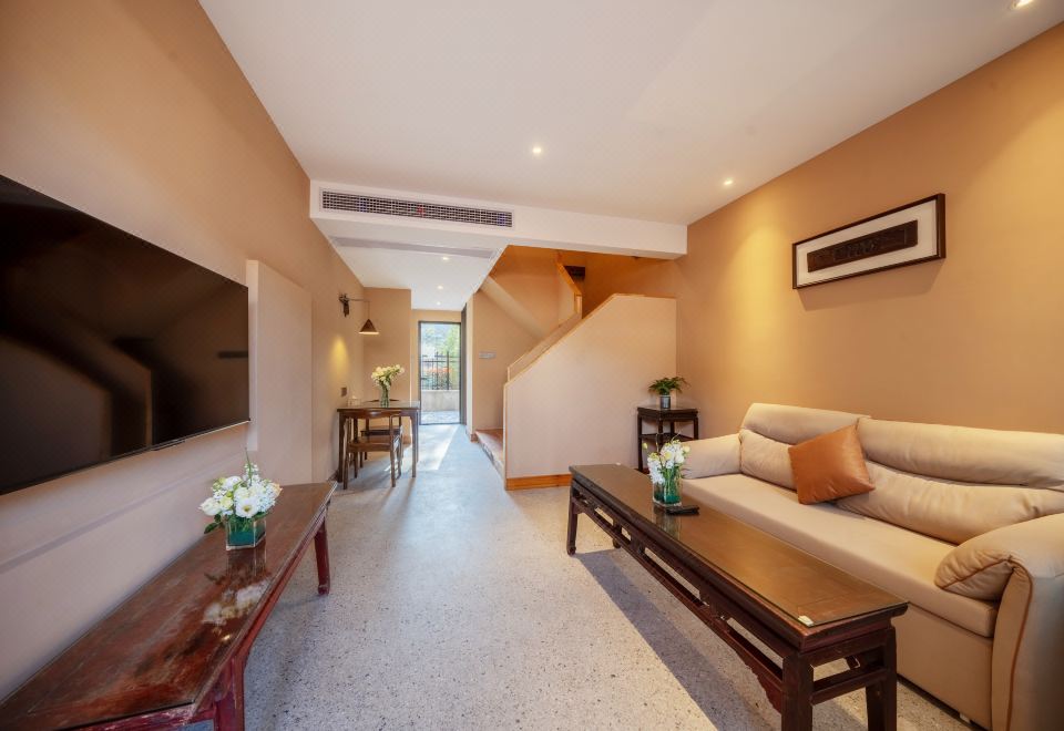 Leisure Loft Villa Suite - Courtyard-View, Mountain-View (Sofa)