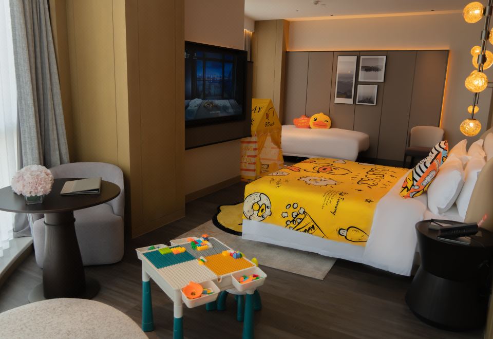 小黄鸭主题家庭房（智能客控+森林氧吧）
