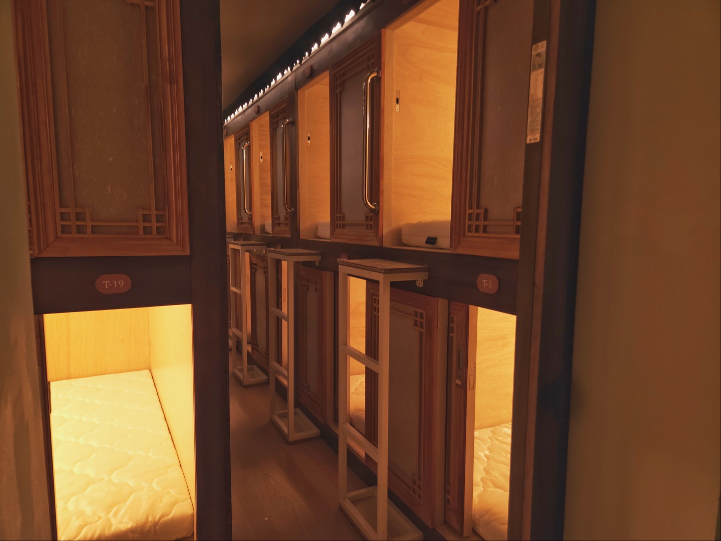 82 Capsule Hotel 最新特別料金で宿泊予約-ソウル | Trip.com