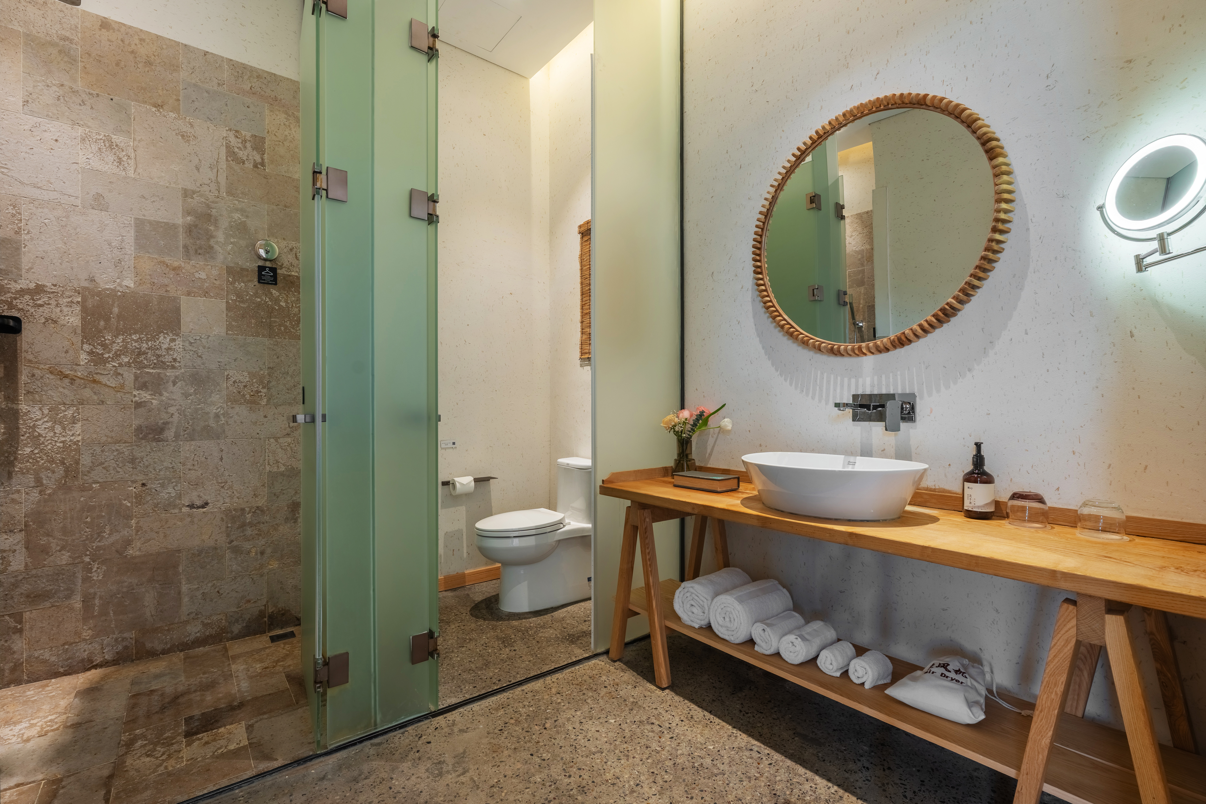 滑滑梯亲子套房（独享露台花园+私汤）