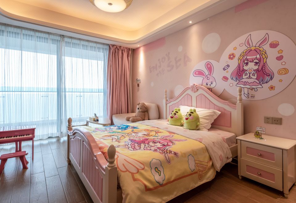 酷芽巴啦啦海景家庭房（子母床）