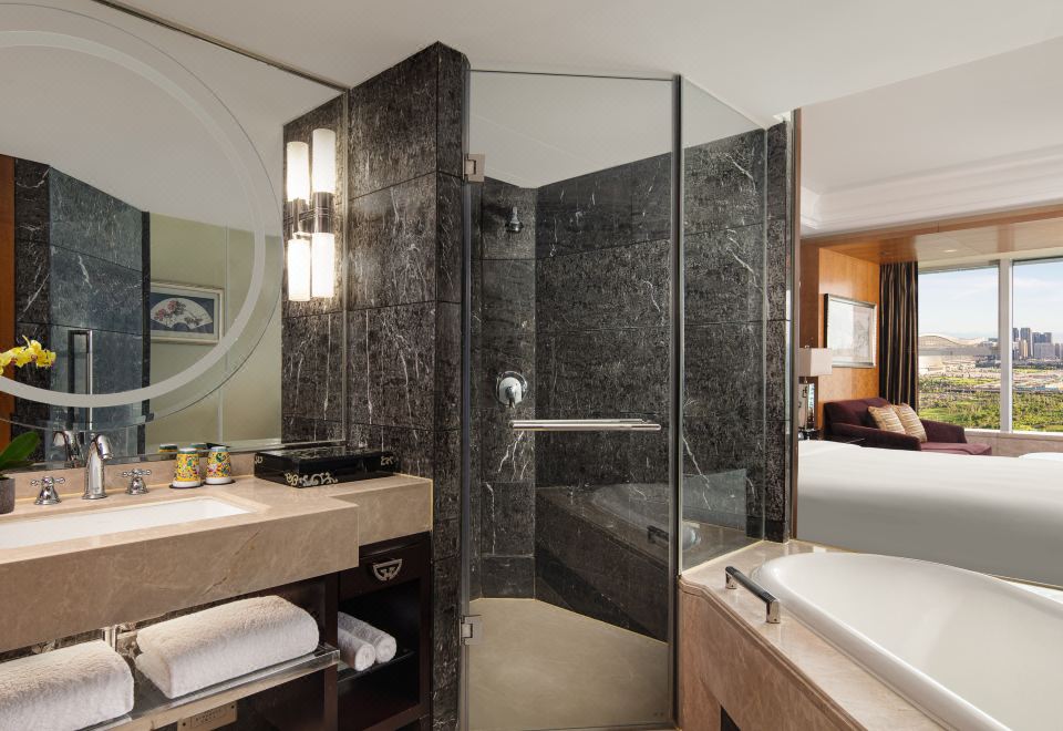 Intercontinental Century City ChengduFamily Room