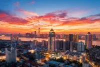Radisson RED Wuhan Jianghan Road Pedestrian Street Riverside Hotels in 