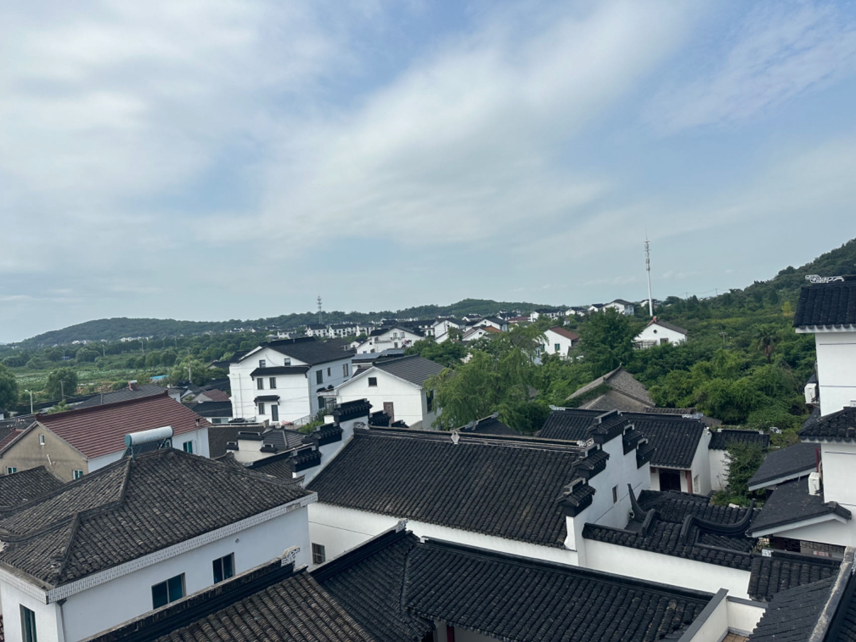 月满西楼·大床房（阳台+山景+榻榻米茶桌）