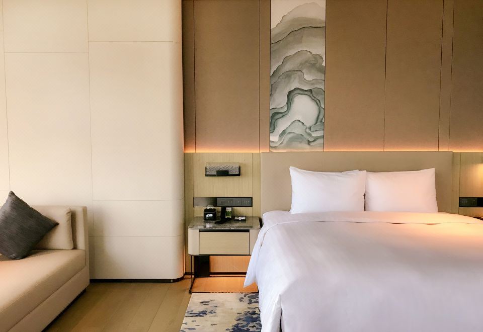 Courtyard by Marriott Shenzhen NorthwestExecutive Suite