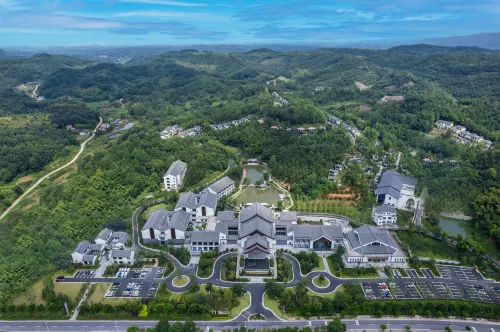 Lu'an Lingxin Valley Hot Spring Resort