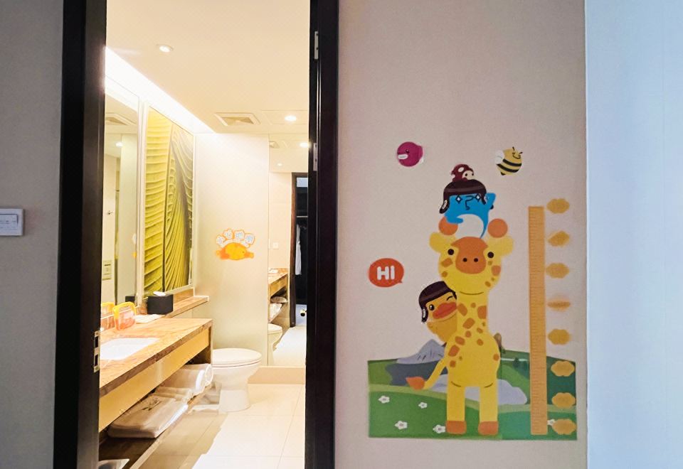 B.duck小黃鴨家庭主題房