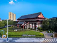 Cloud Hotel & Resort Hotels in Luopingxian