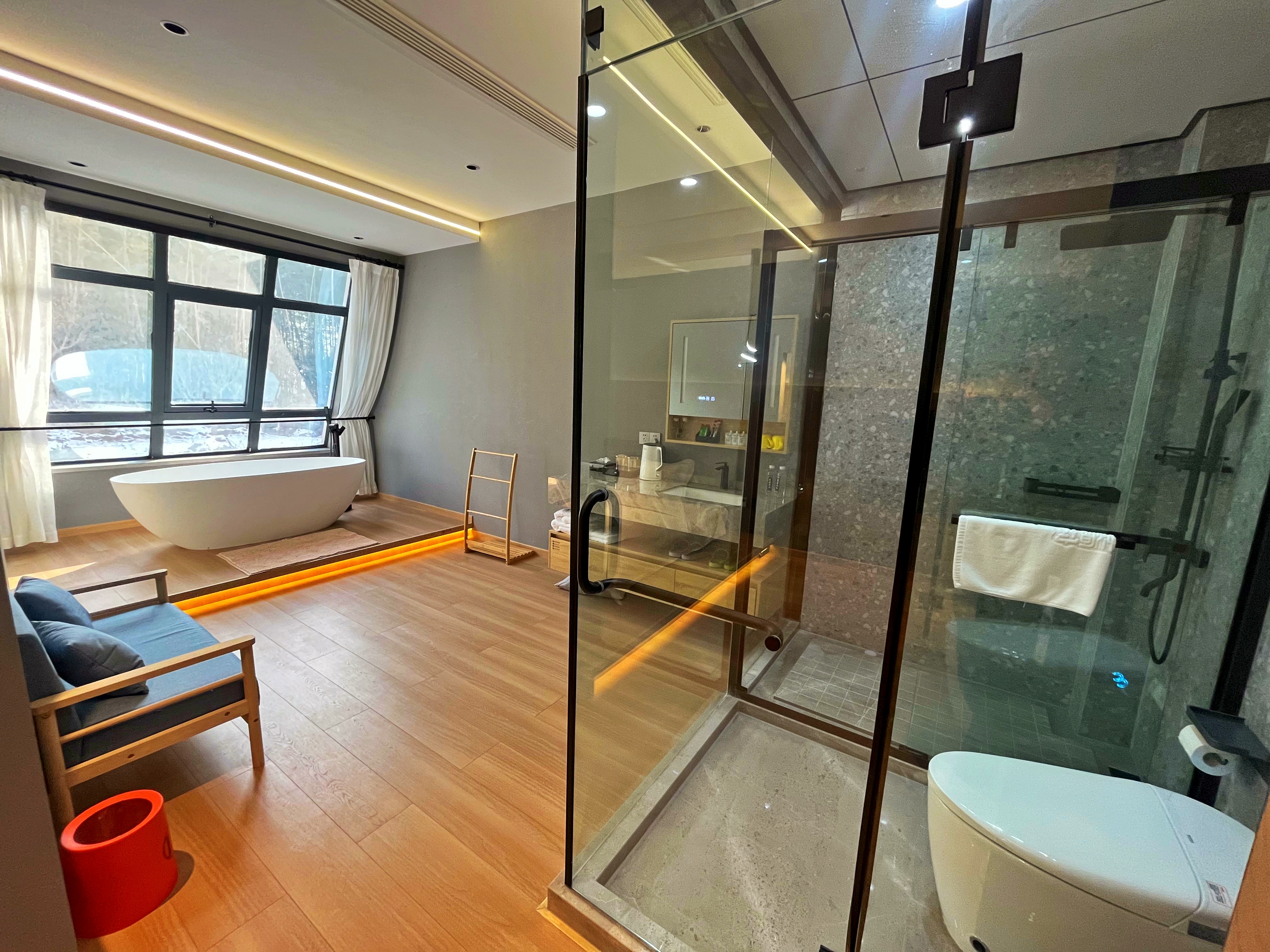 观景泡池圆床套房