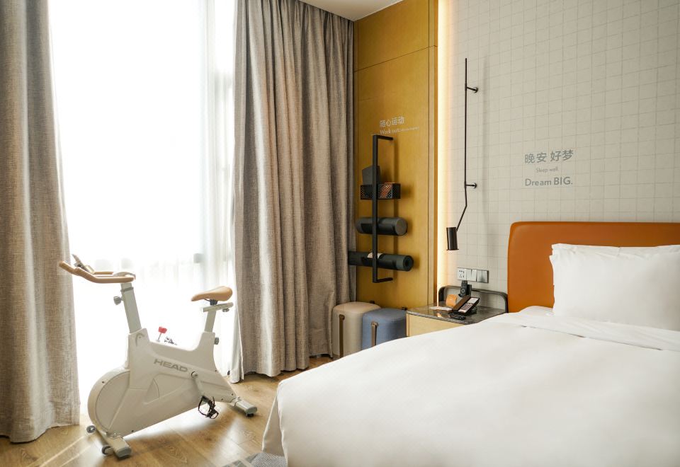 豪华城景双床房（澳大利亚HEAD动感单车）