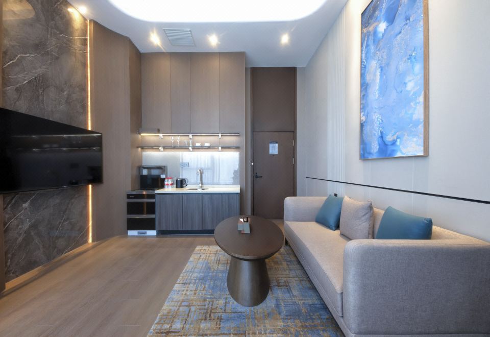 行政复式家庭套房