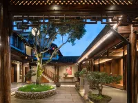 Hongcun Nanhu Guanyuan · Designer Lakeview Vacation Apartment Hotels in Yi County