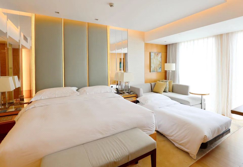 Pan Pacific BeijingDeluxe Triple Room (With Extra Bed)