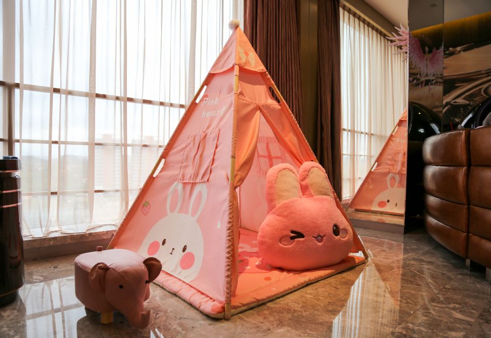 夢幻公主家庭親子套房（大床+子母床）