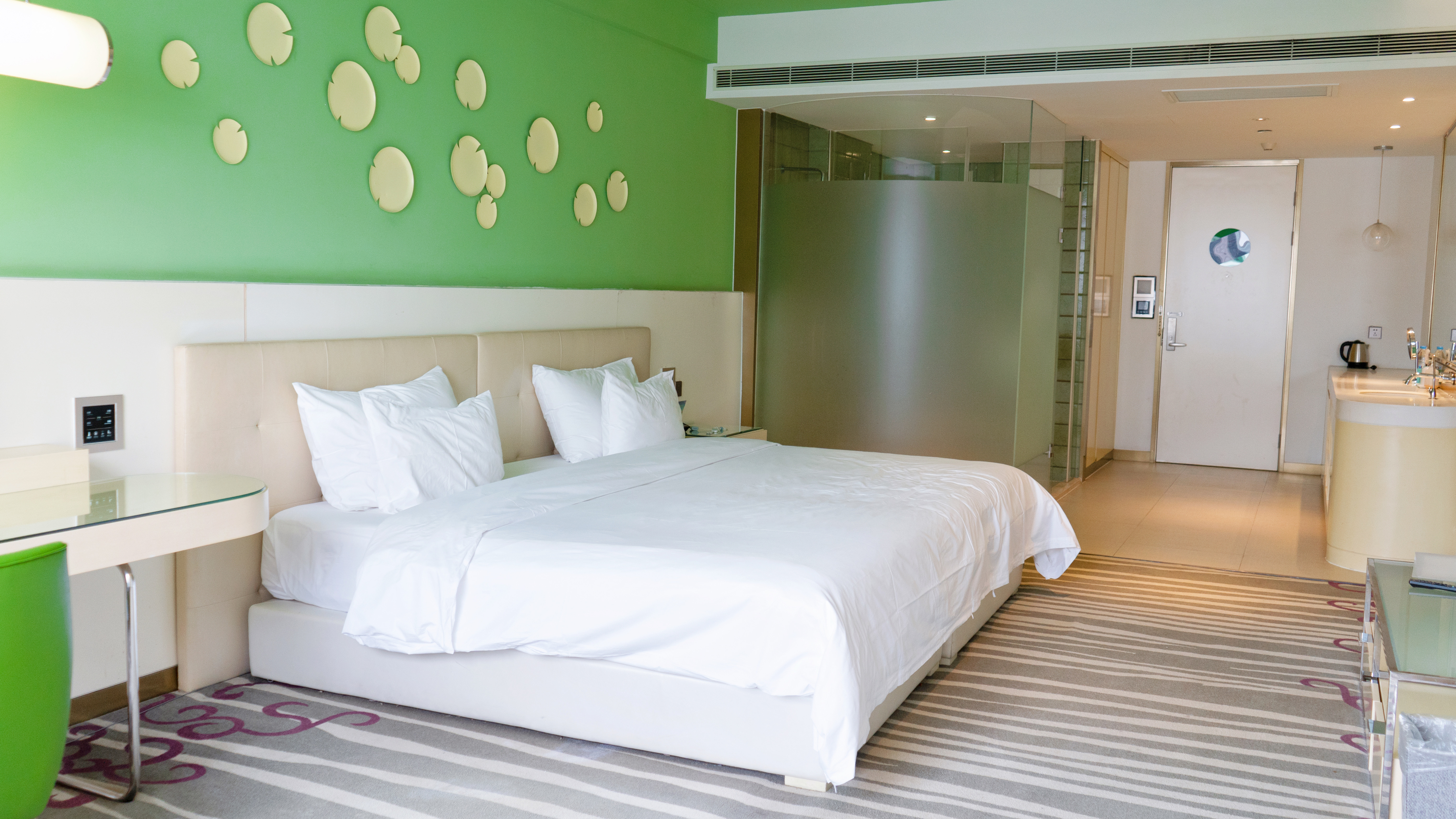 雅致大床房（空间面积大）