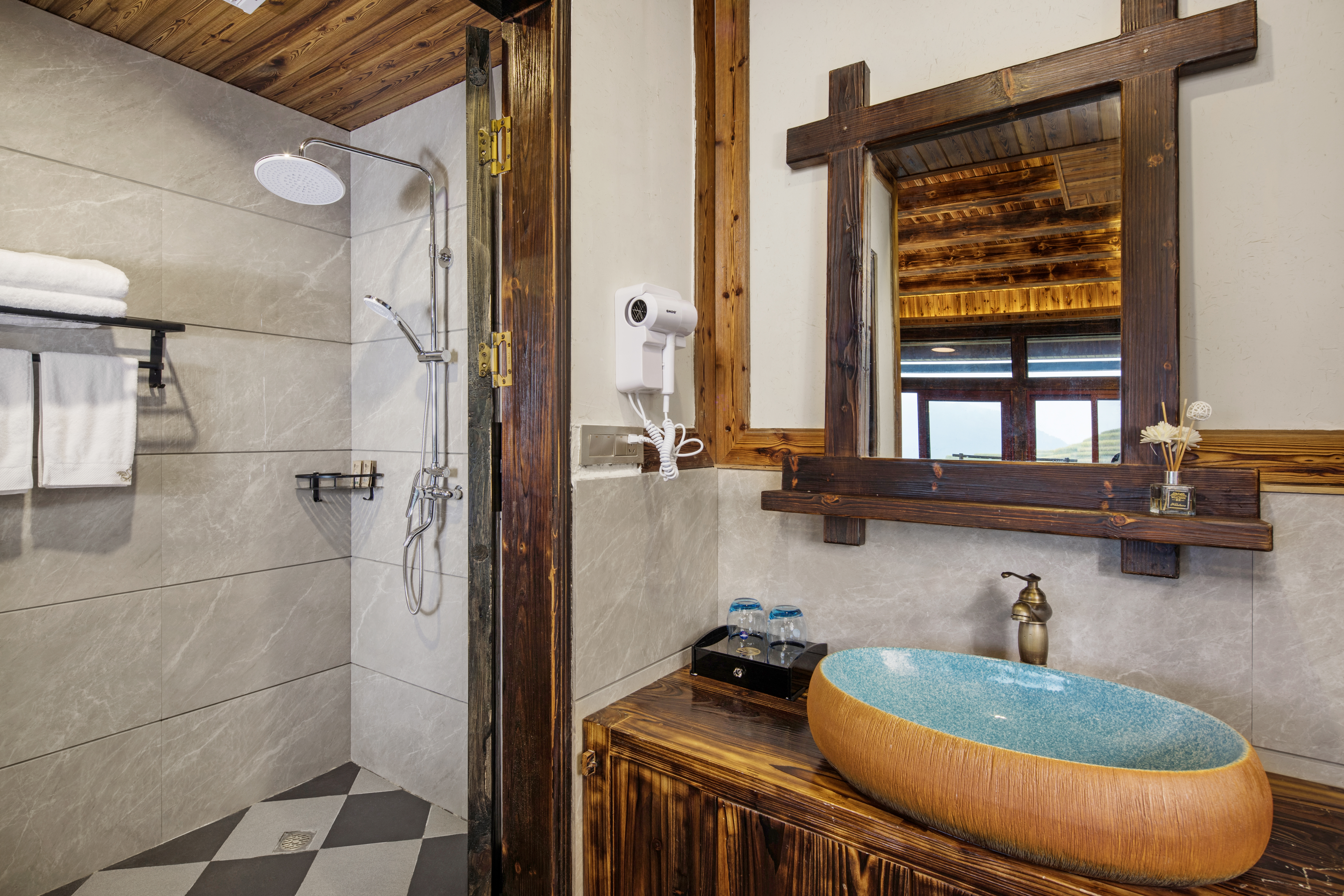 云梦观景大床房