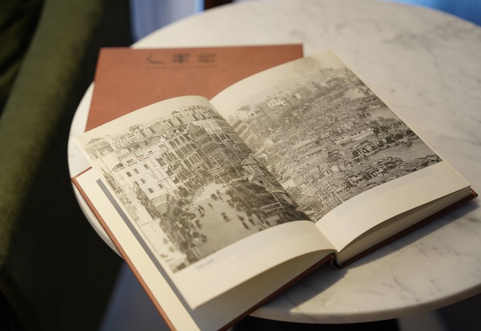 复式套房（尊享超大浴缸+城景大阳台+戴森吹风机）