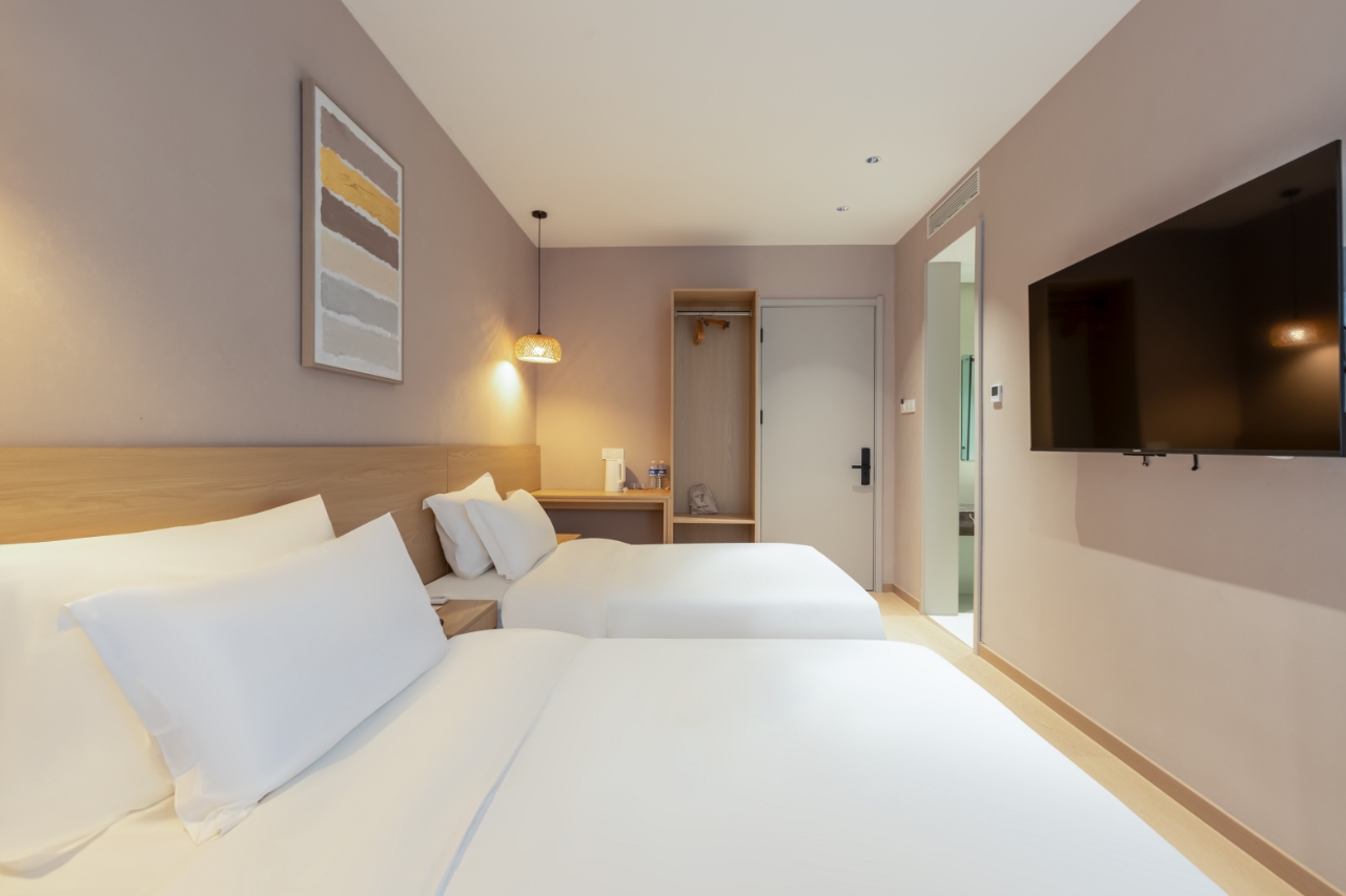 四季阳光?Night静谧双床房【电视投屏+乳胶床垫】