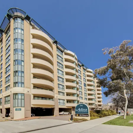 Adina Serviced Apartments Canberra James Court