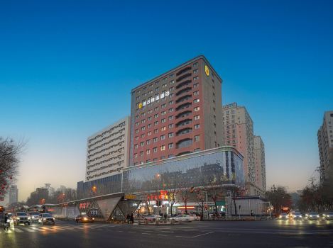 Super 8 Select Hotel (Yangzi Jiang Road Hongshan Park Branch)