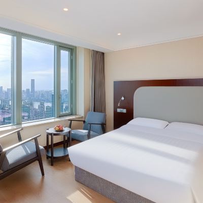 豪華江景家庭套房 上海海神諾富特大酒店優惠