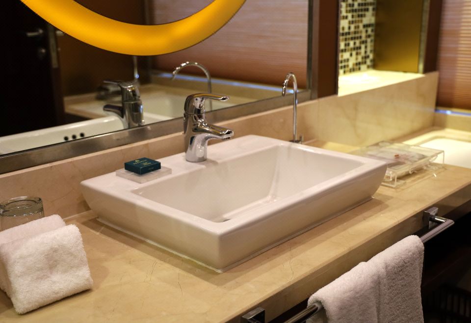 皇冠行政房-海景大床