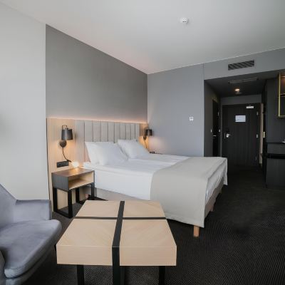 Standard King Room V Hotel Warsaw Promo Code