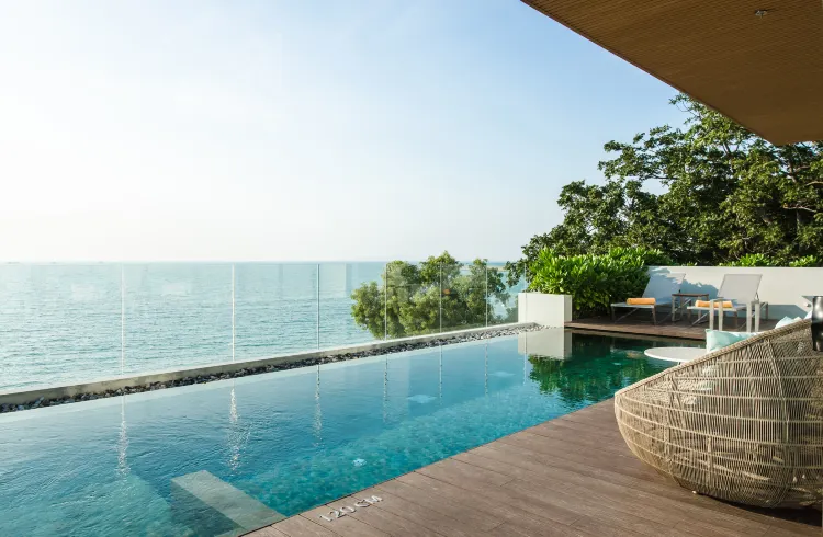 บีชฟร้อนท์พูลวิลลา