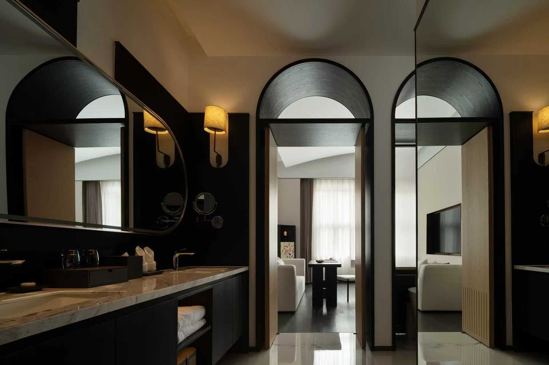 Executive Queen Room
