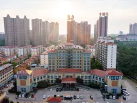 Dongzheng Lanwan International Hotel Hotel in zona Youlan Wetland Park