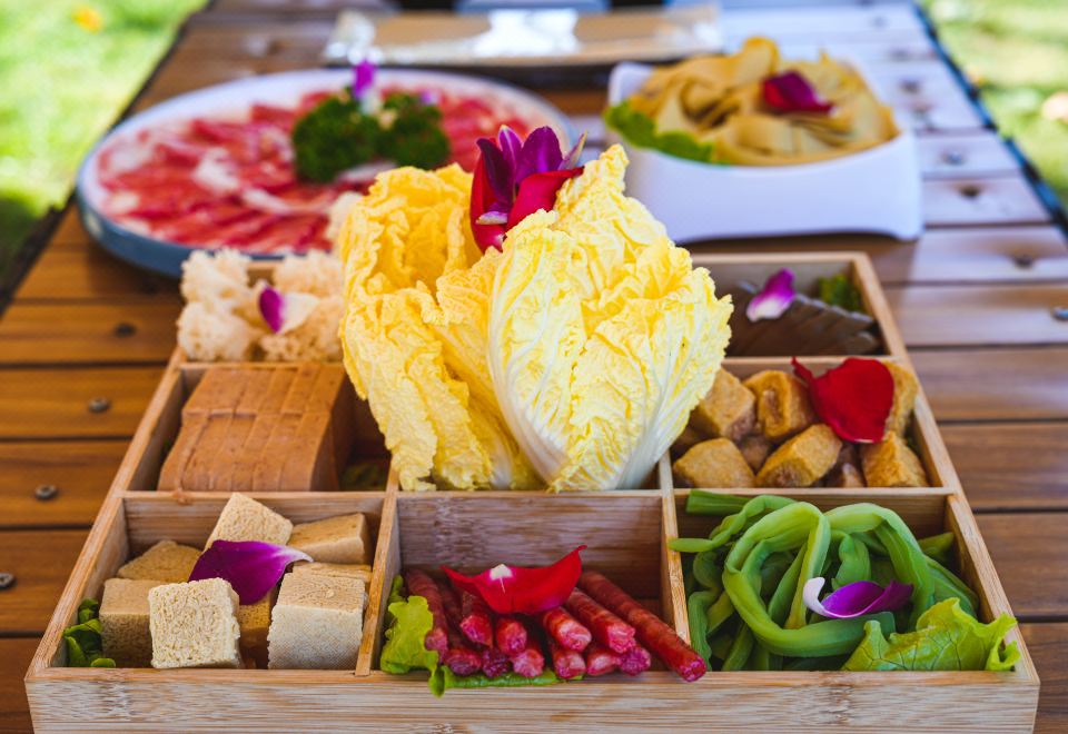 院子里·房车营地