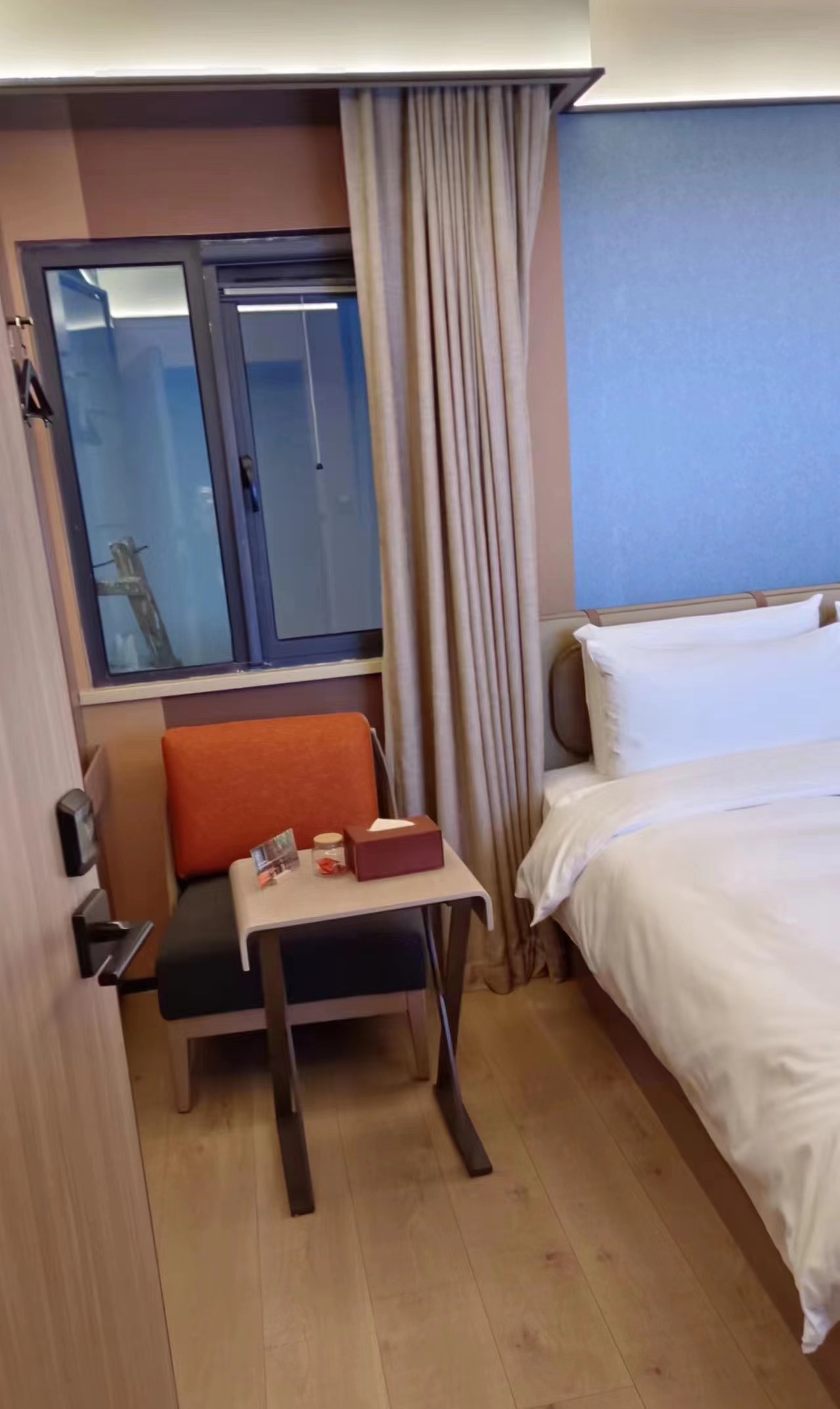 大床房（65寸投屏电视+冰箱+好眠床垫）