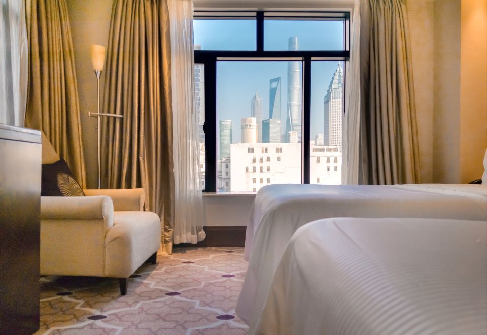 皇冠豪华江景双床房