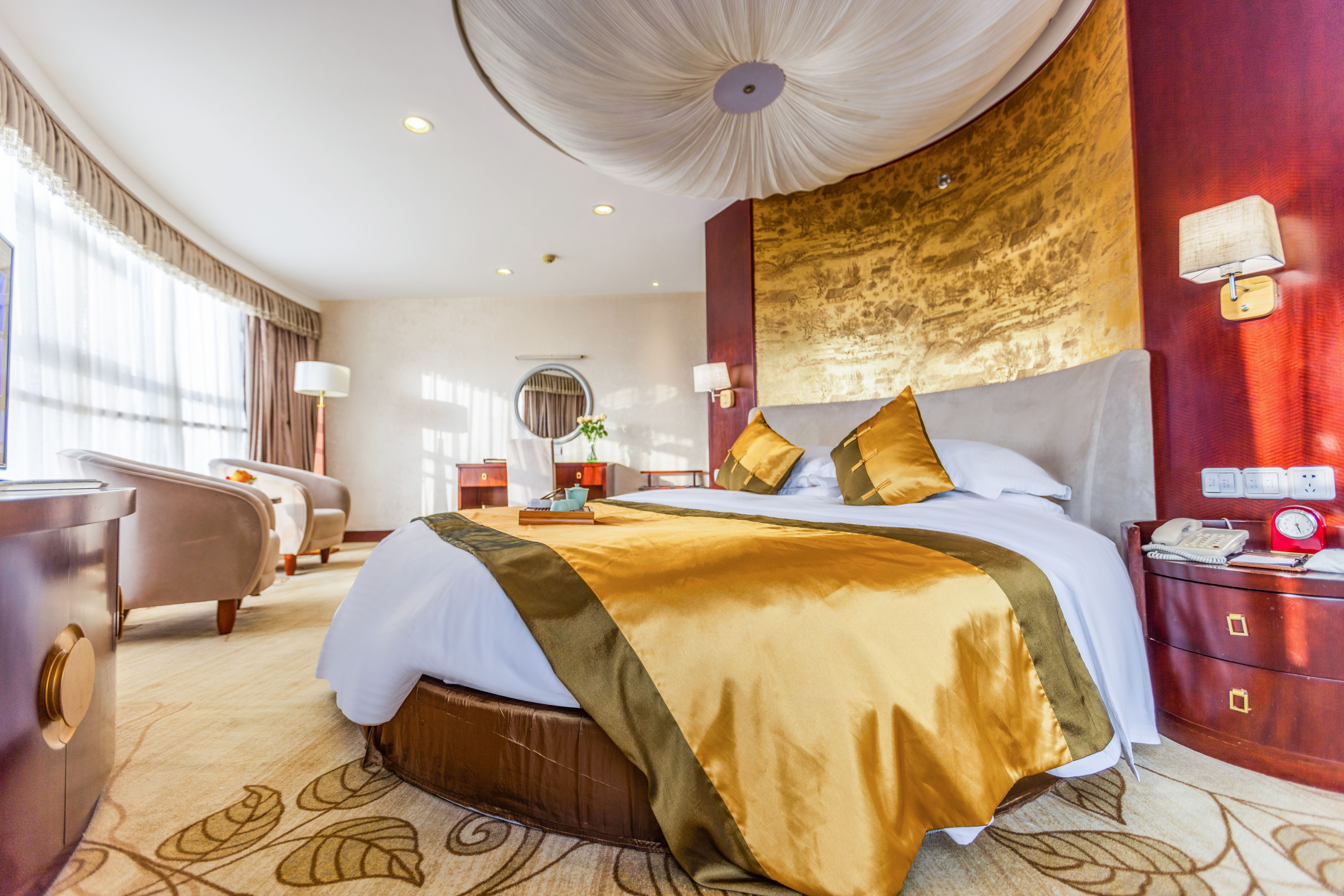 豪华景观圆床房