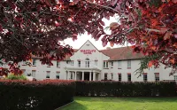 Mercure Canberra