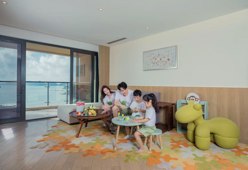 家庭套房 超大床 海景