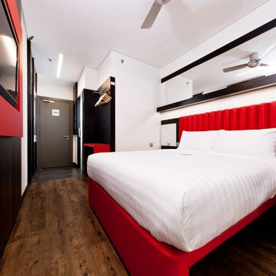 Standard Queen Room No Window Kupon Hotel Pi