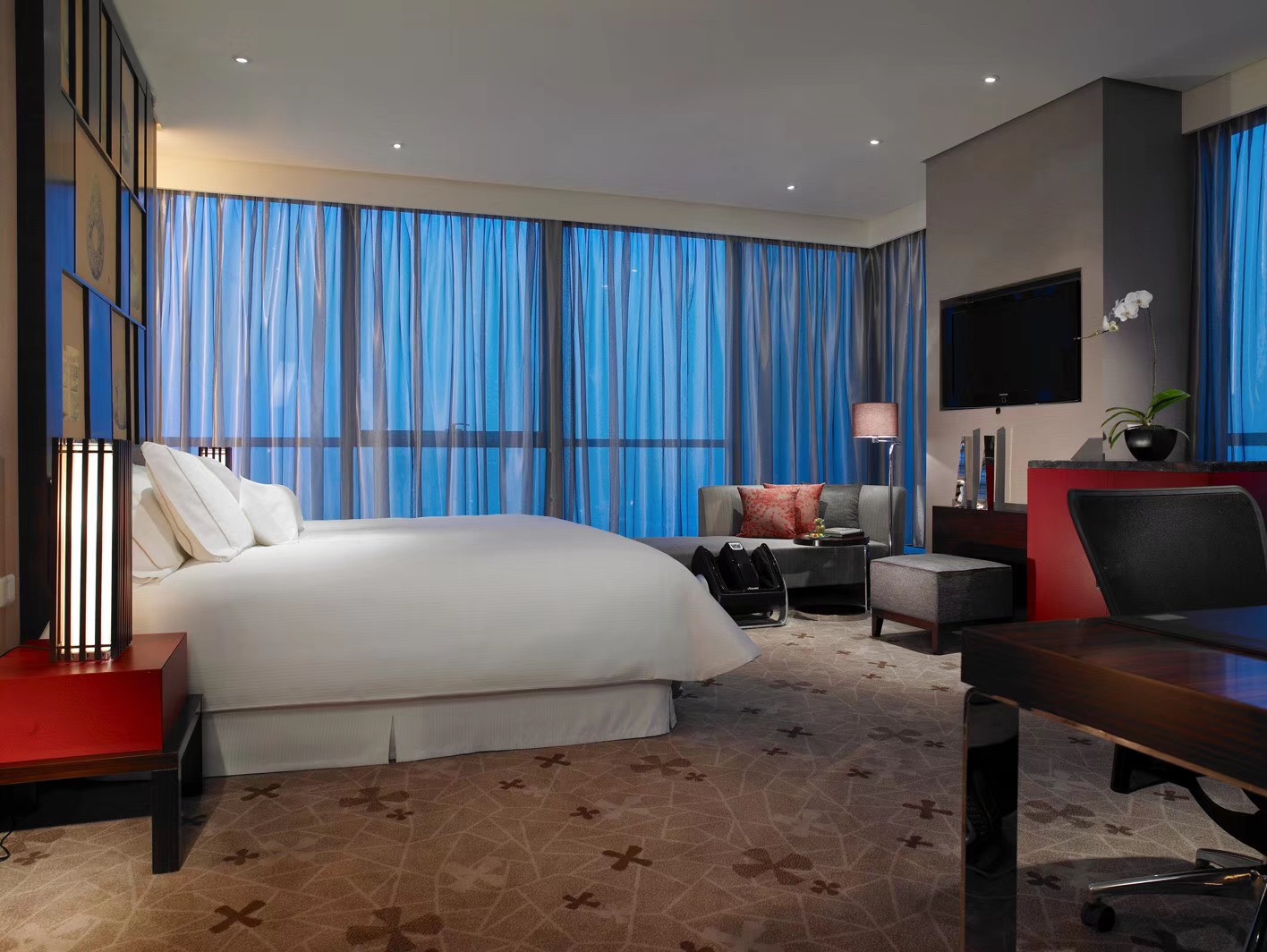 衣然新尚| 60平米商務客房（含科馭衣物護理機1台）