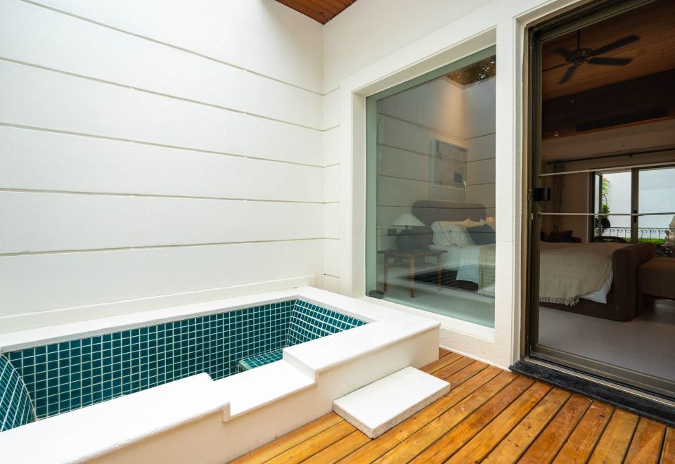 湖畔露台私汤房