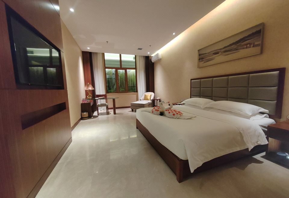 内景豪华舒适大床房【廊窗】