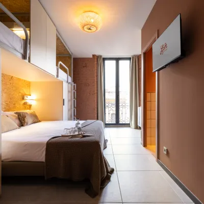 The Loft House Sevilla Hotels near Alameda