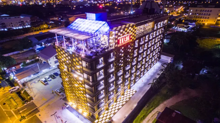 Hotel Labuan Point 外観