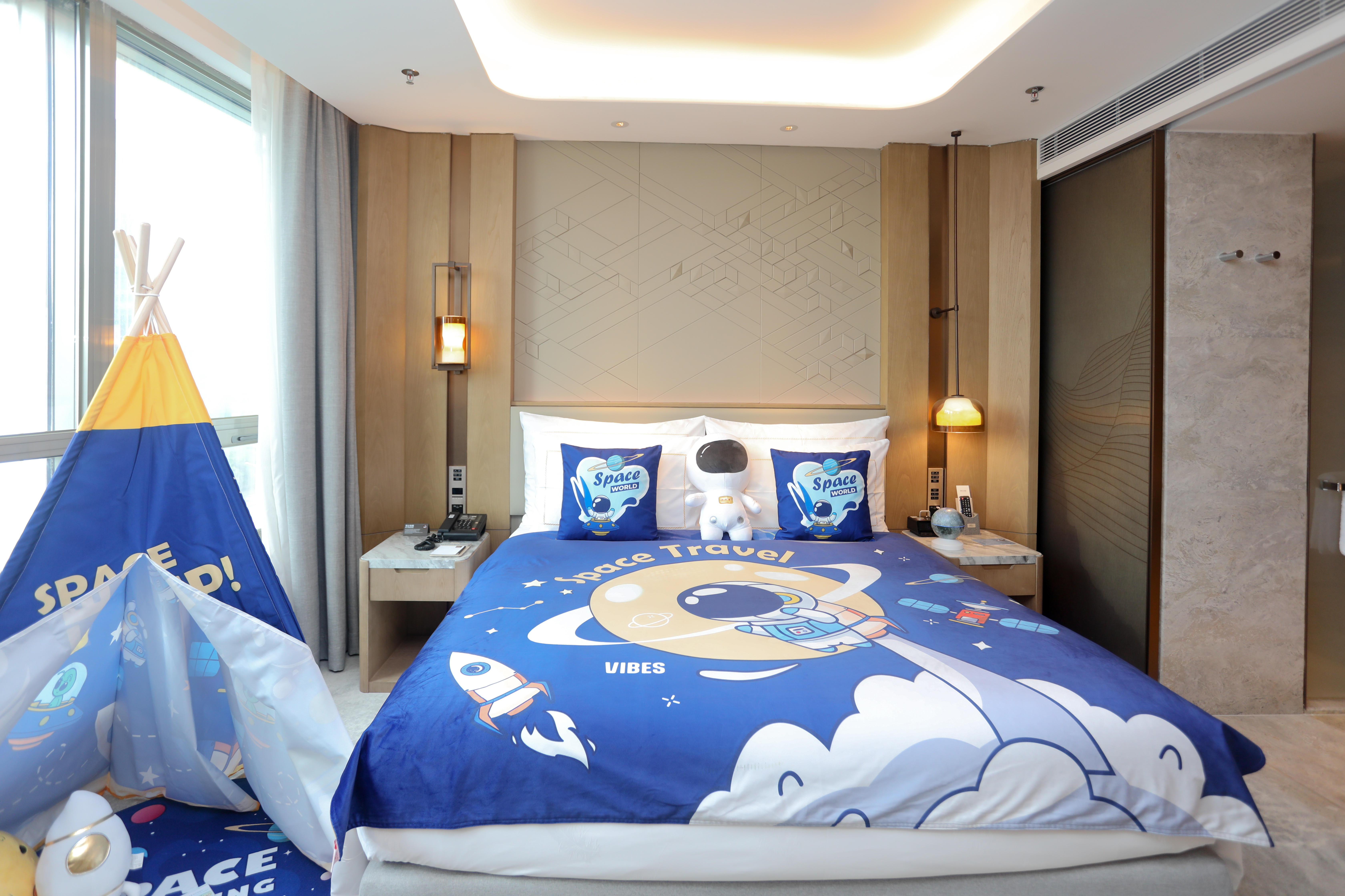 亲子至尊大床房