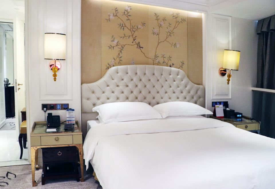 行政豪华套房两房一厅（带书房）·行政待遇