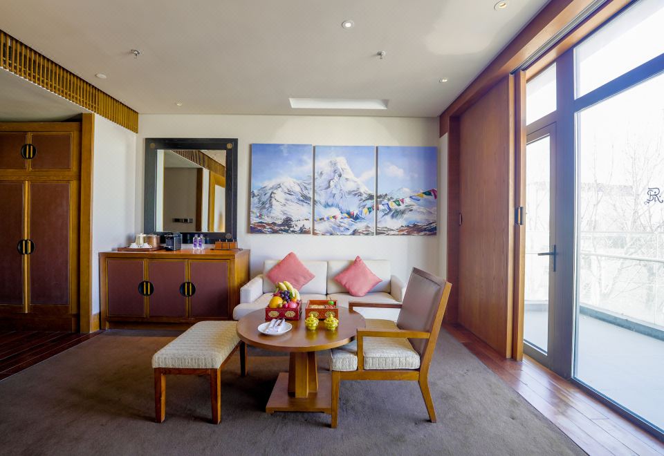 彌漫供氧布宮景大床房