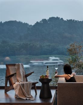 Leshan Giant Buddha Scenic Area River View Hotel [ The most popular hotels for tourists]